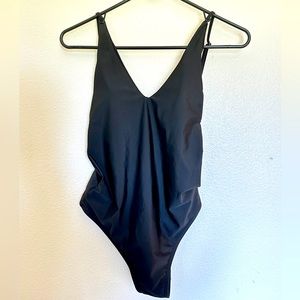 Breezy Swim Luna - Black open back one piece swimsuit - Size L
